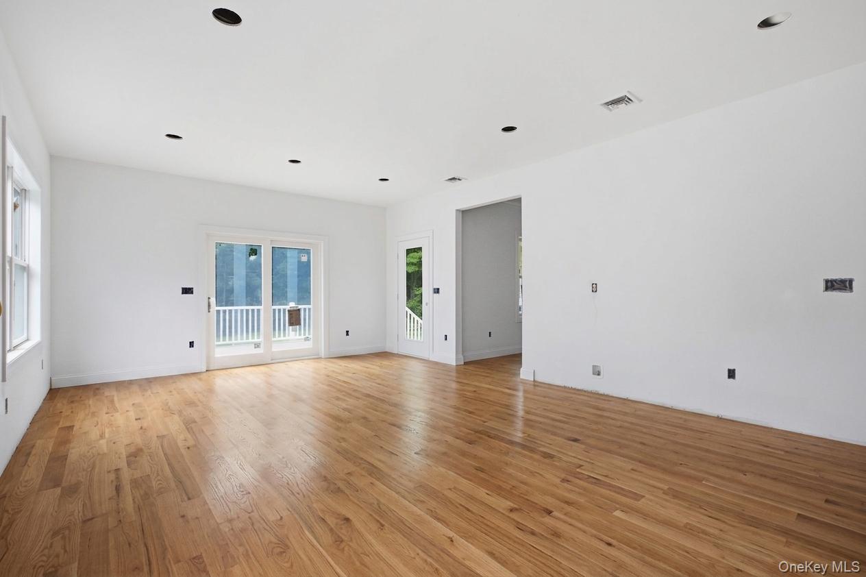 194 South Road Property Photo 11
