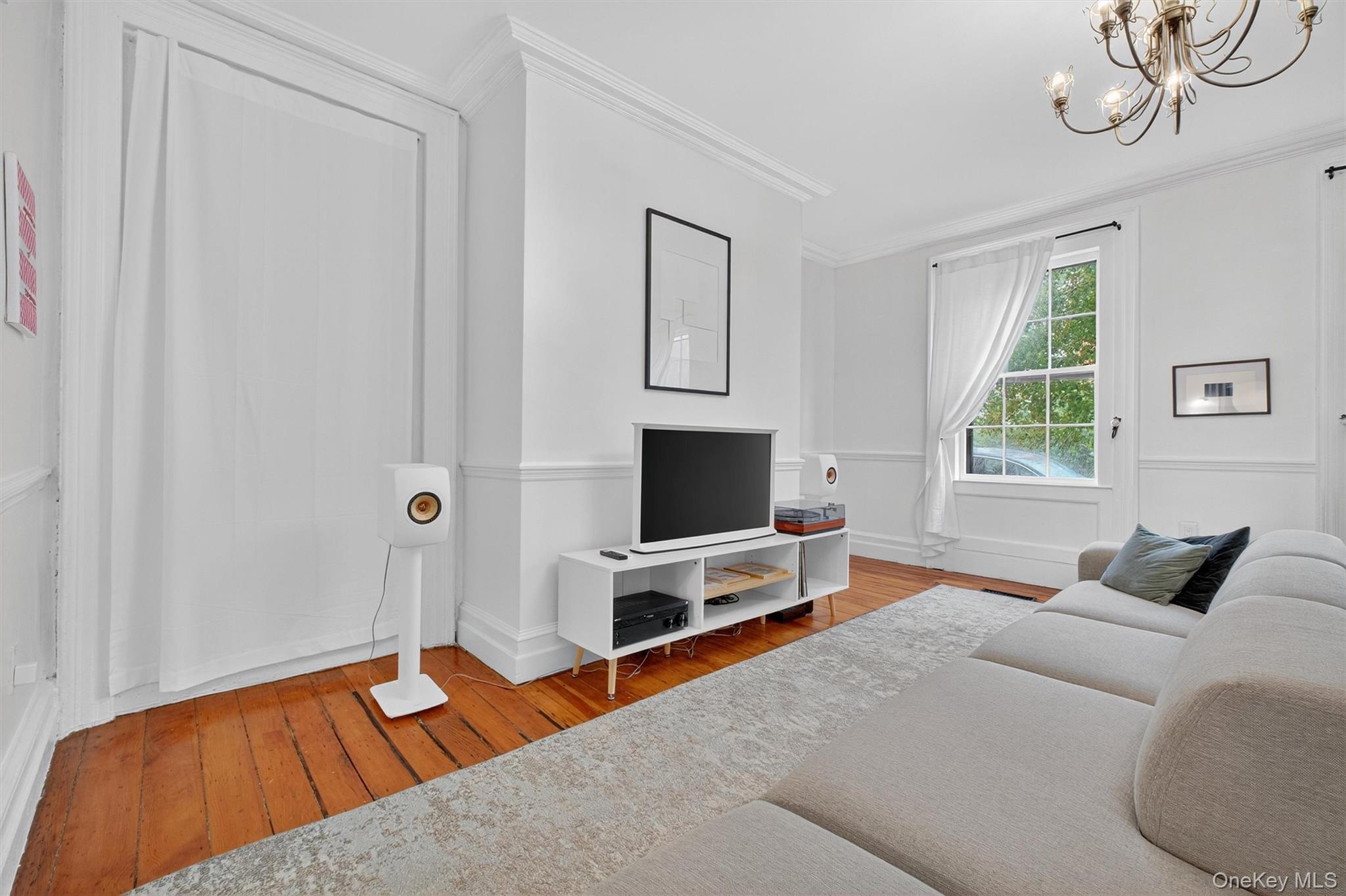 181 Union Street Property Photo 4
