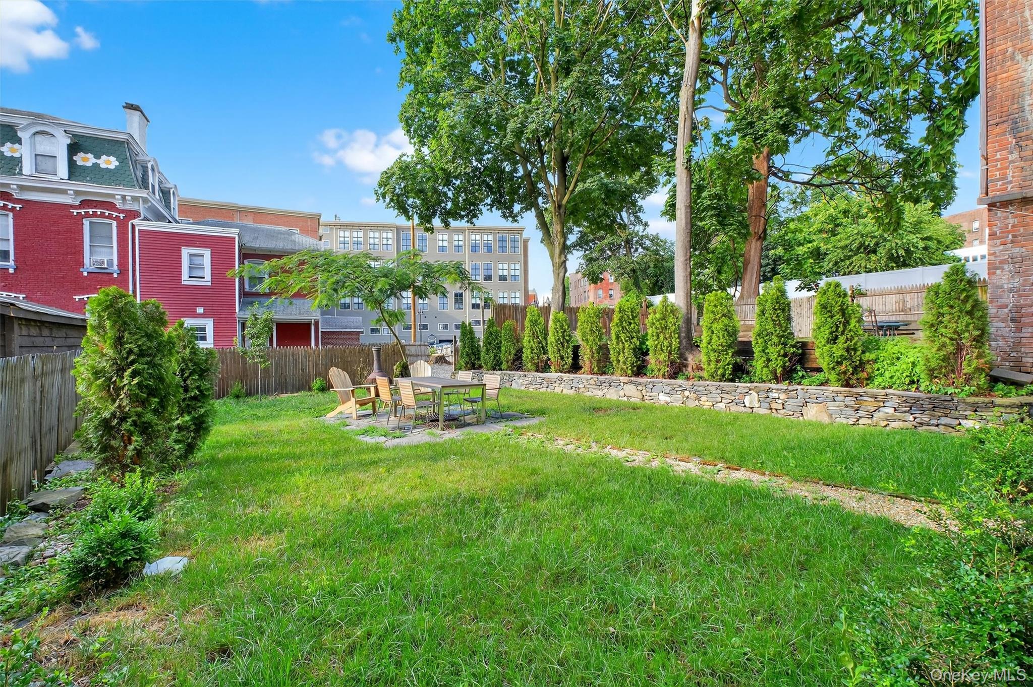 181 Union Street Property Photo 35