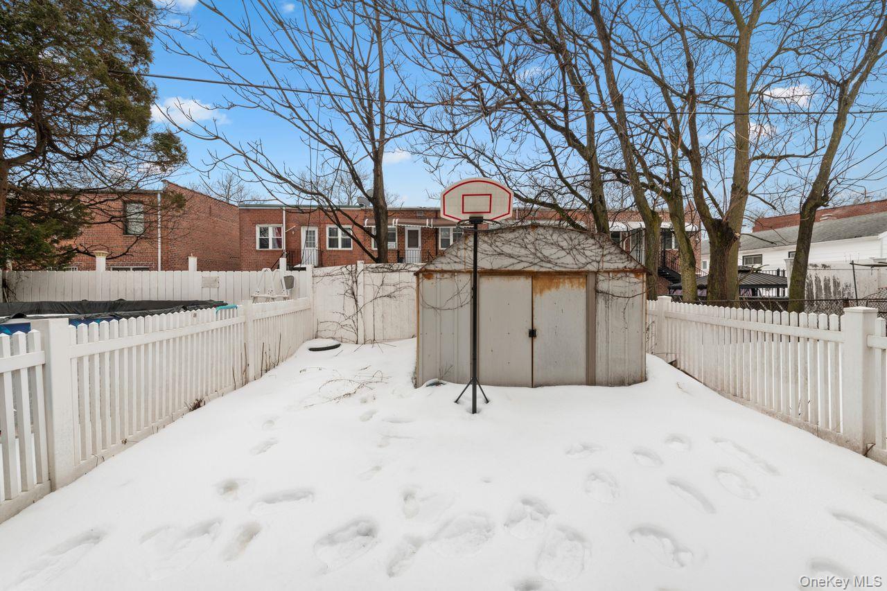 1336 E 99 Street Property Photo 13