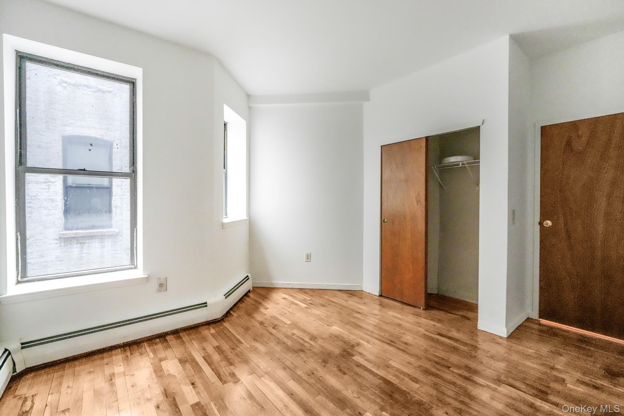 472 Bainbridge Street 1b Property Photo 7