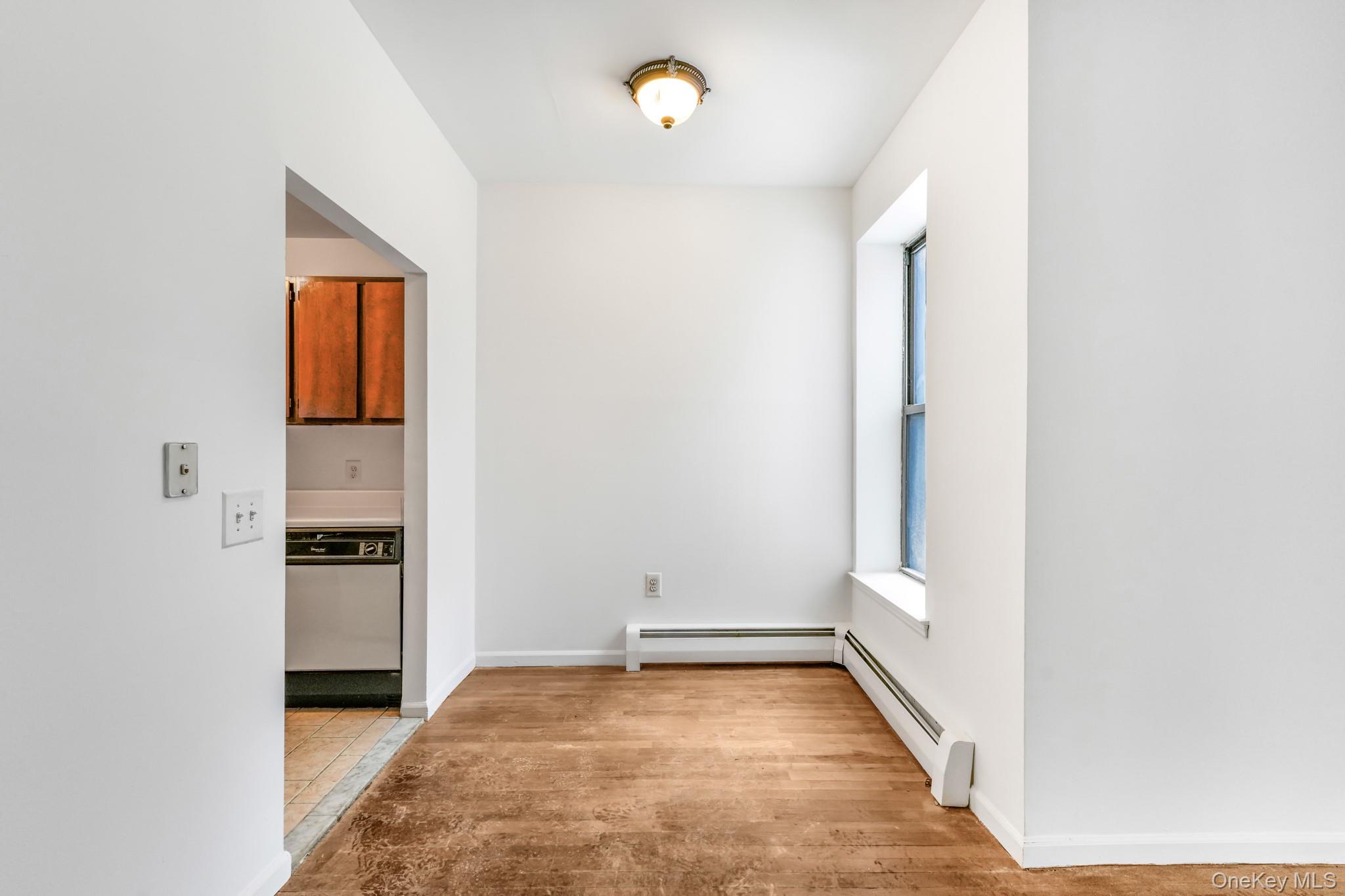 472 Bainbridge Street 1b Property Photo 17