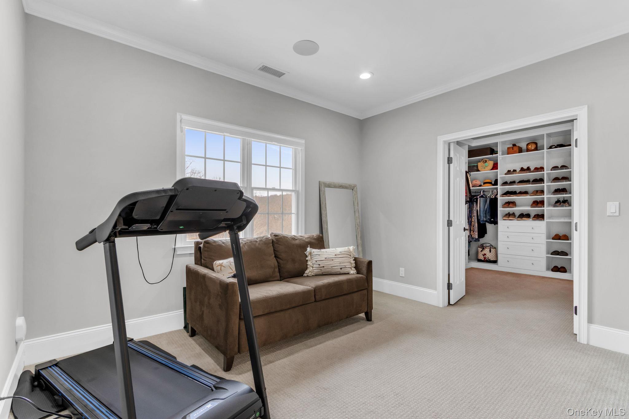 19 Sassinoro Boulevard Property Photo 23