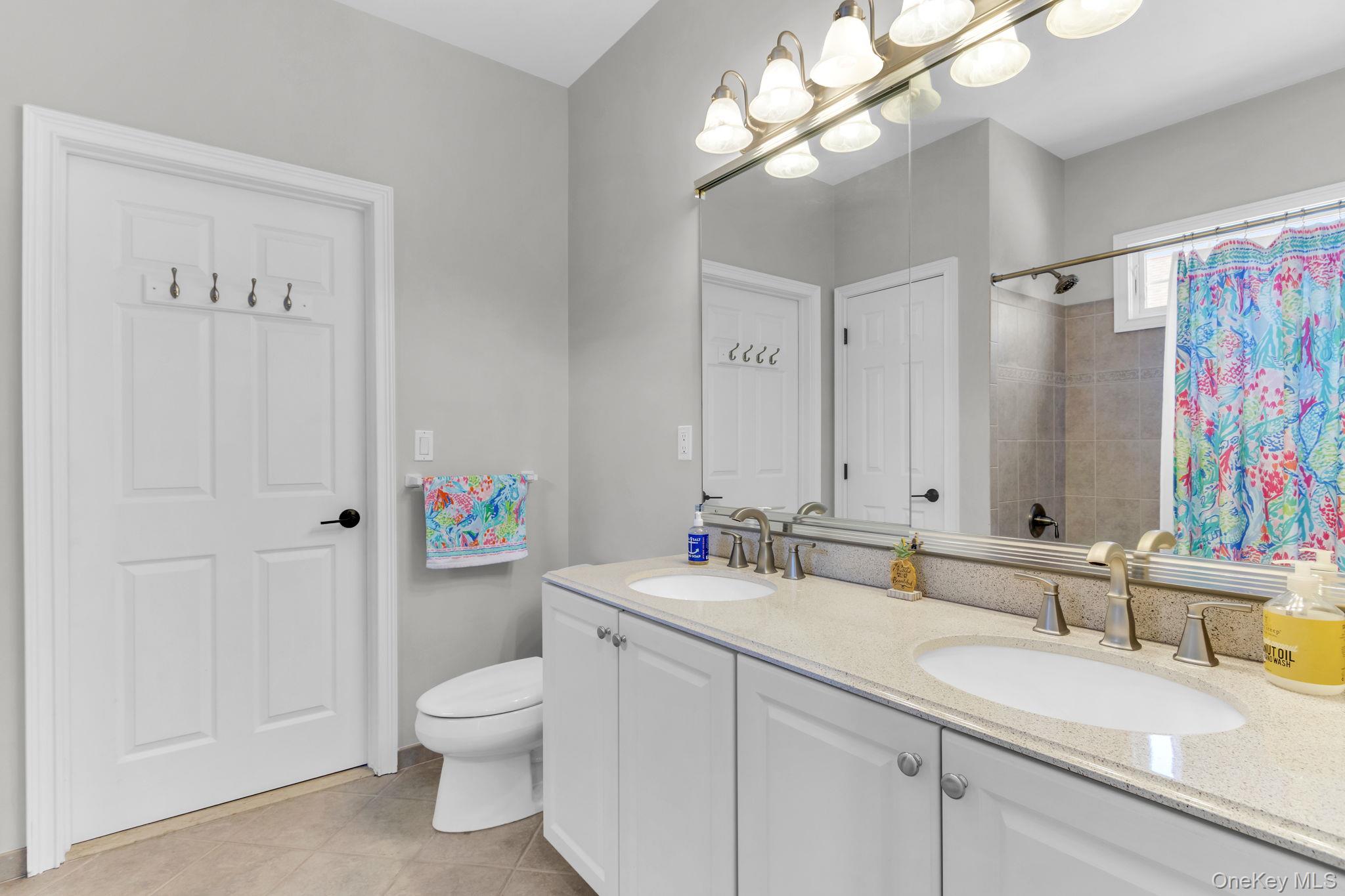 19 Sassinoro Boulevard Property Photo 31