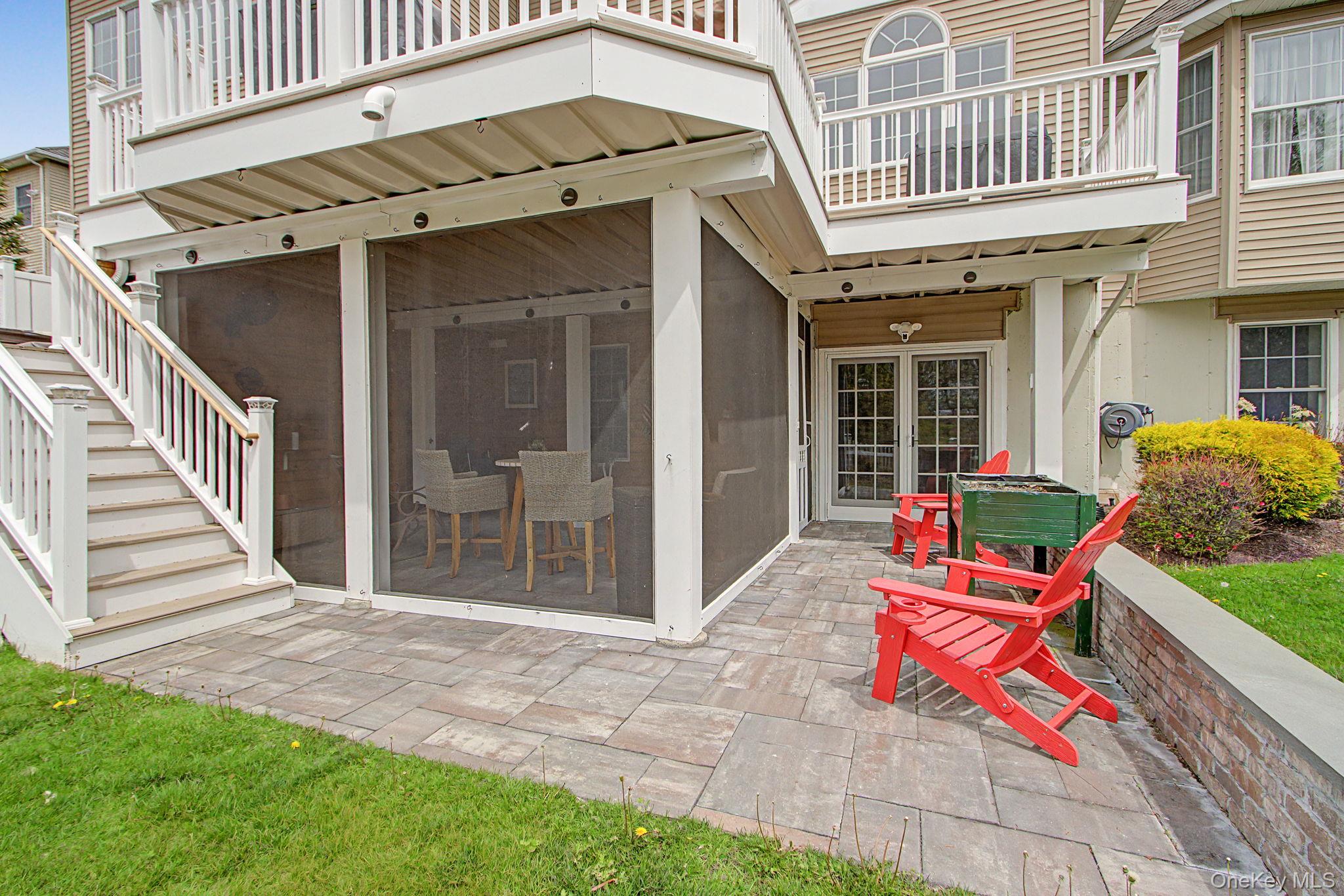 19 Sassinoro Boulevard Property Photo 38