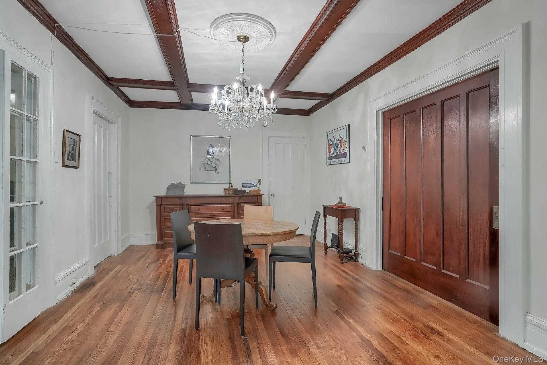 105 Hooker Avenue Property Photo 11