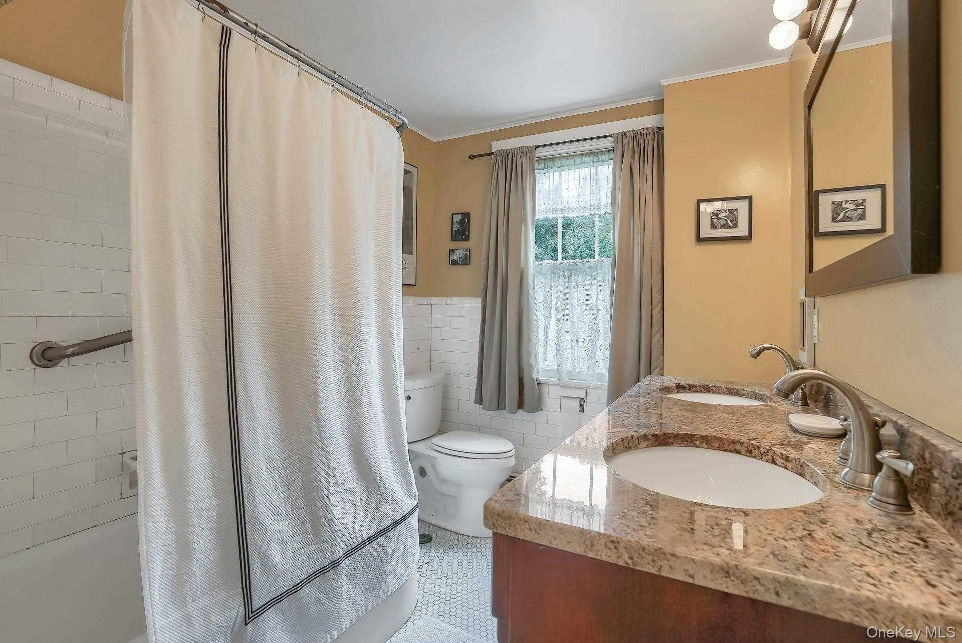 105 Hooker Avenue Property Photo 22
