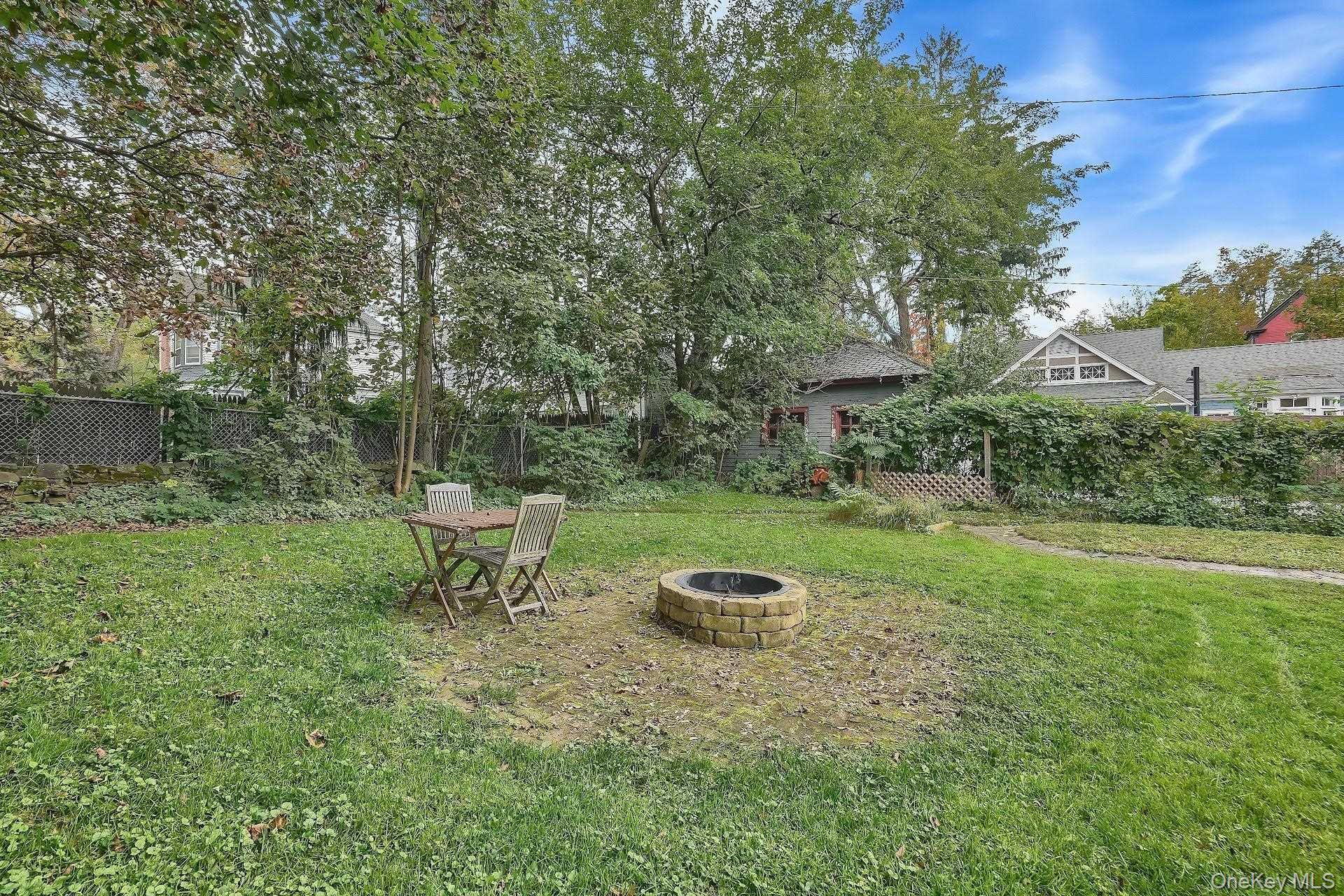 105 Hooker Avenue Property Photo 28