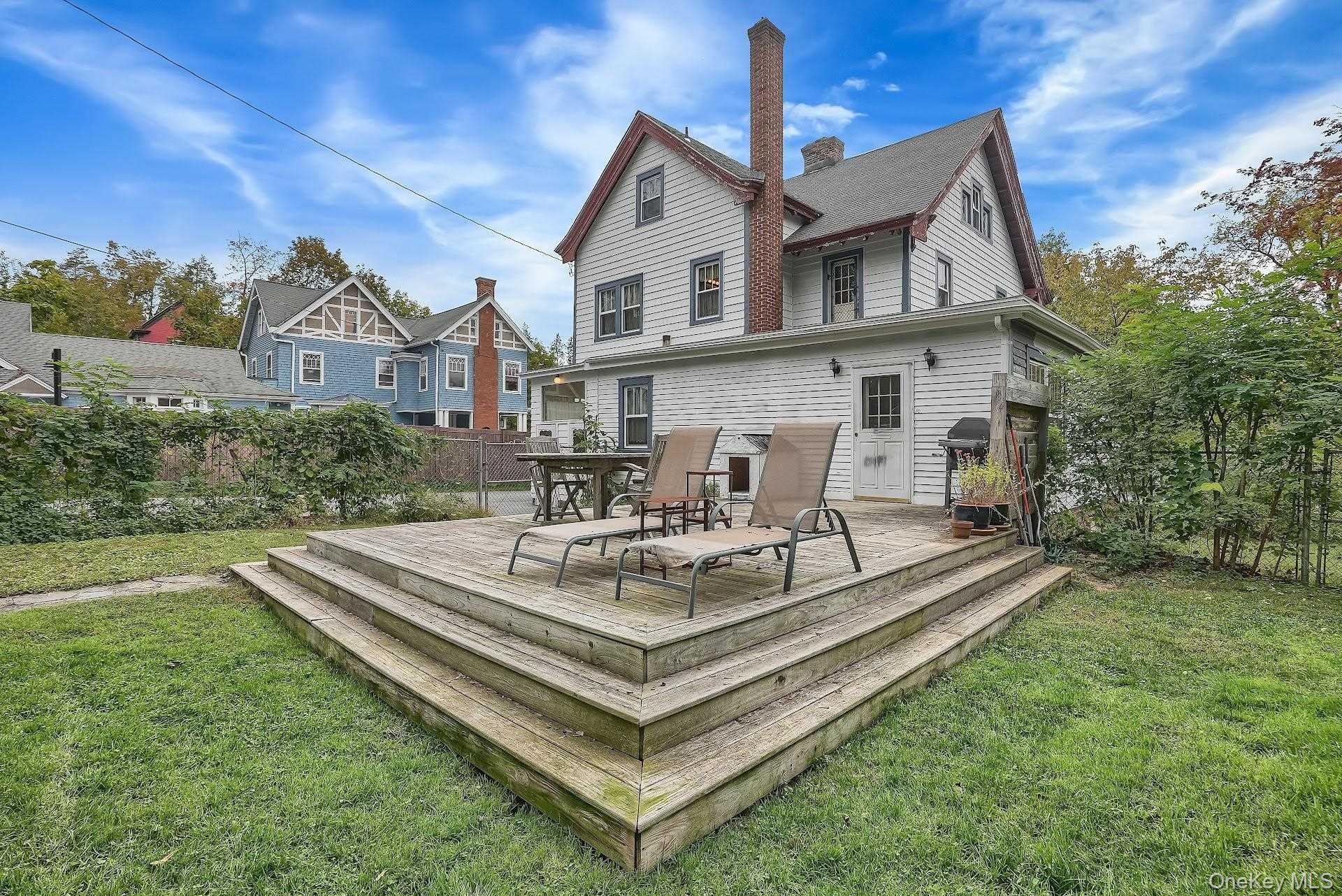 105 Hooker Avenue Property Photo 30