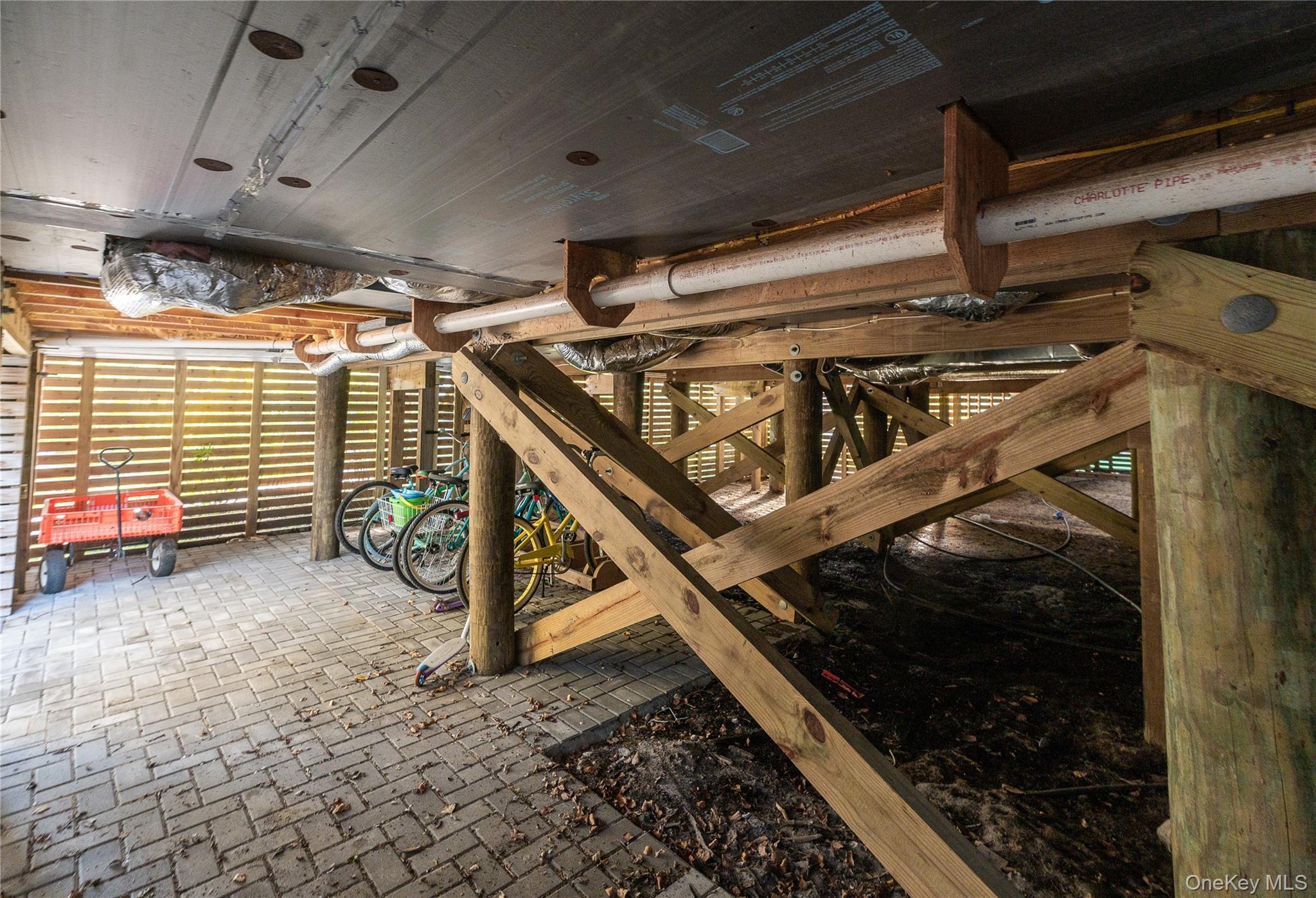 31 Atlantic Avenue Property Photo 29