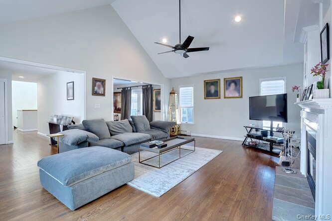 89 Spook Rock Road Property Photo 5