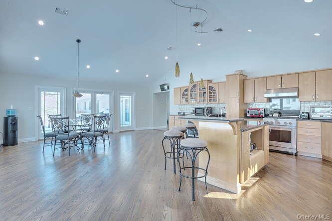 89 Spook Rock Road Property Photo 13