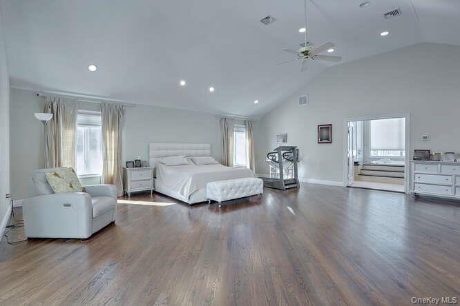 89 Spook Rock Road Property Photo 15