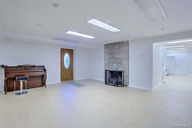 89 Spook Rock Road Property Photo 30