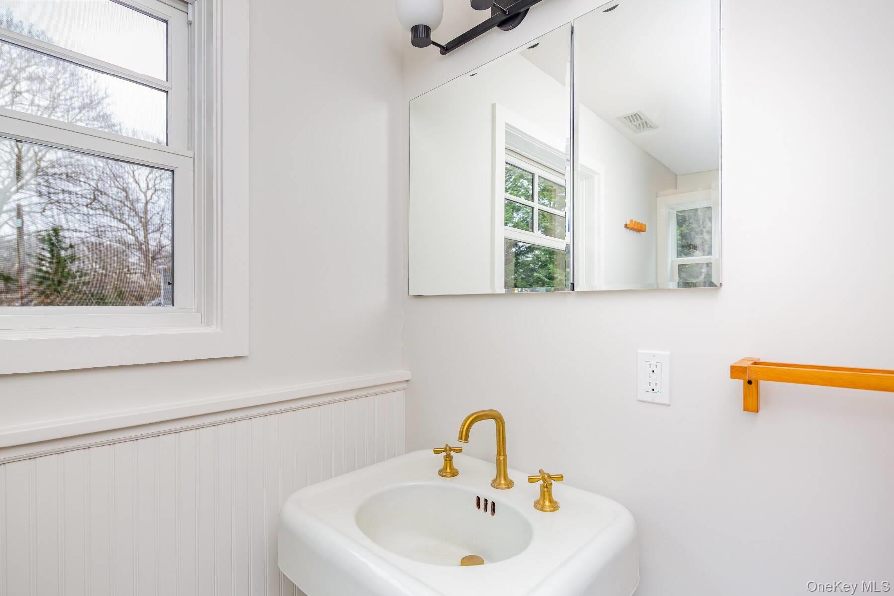 9 Helens Lane Property Photo 24
