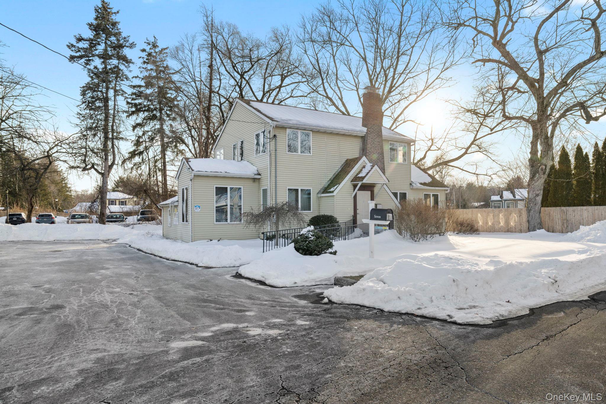 7 Stokum Lane Property Photo 1