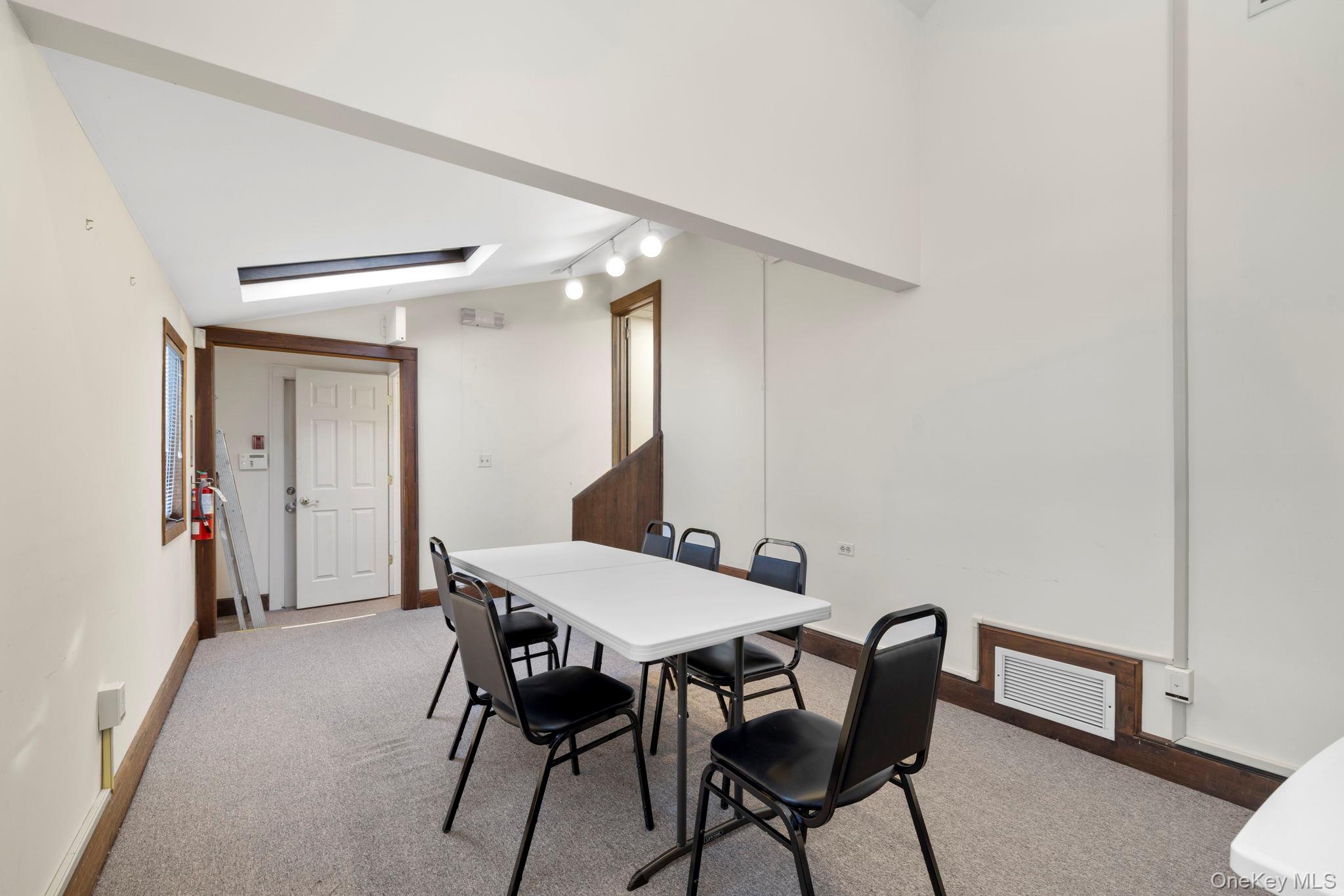 7 Stokum Lane Property Photo 14