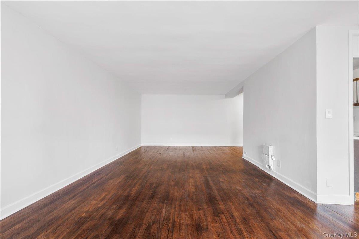 370 Westchester Avenue 5c Property Photo 7