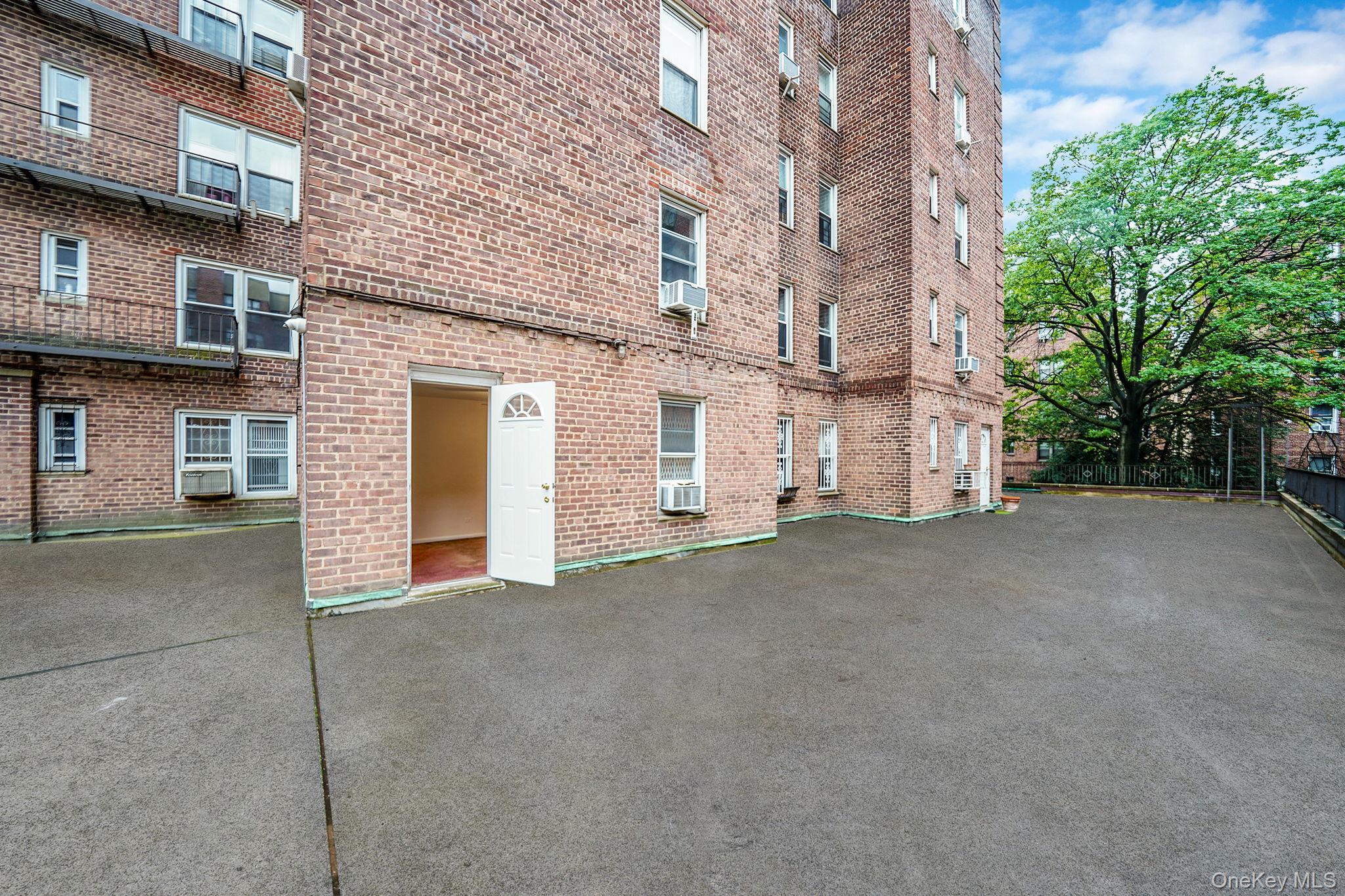 35-40 75th Street 1b Property Photo 7