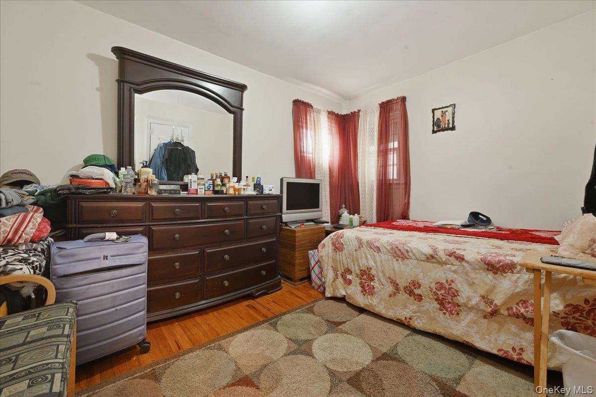 13514 220th Street Property Photo 9