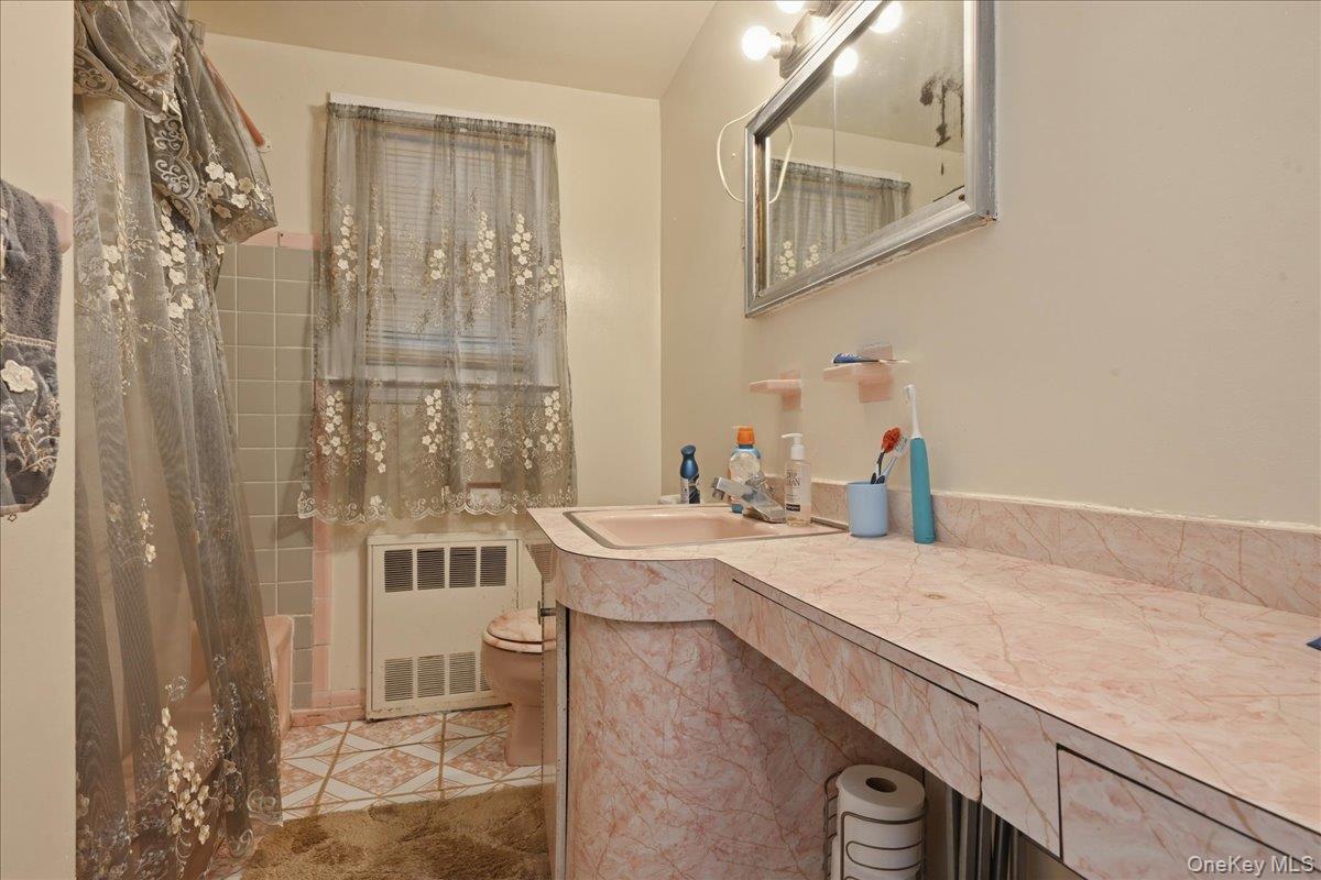 13514 220th Street Property Photo 11