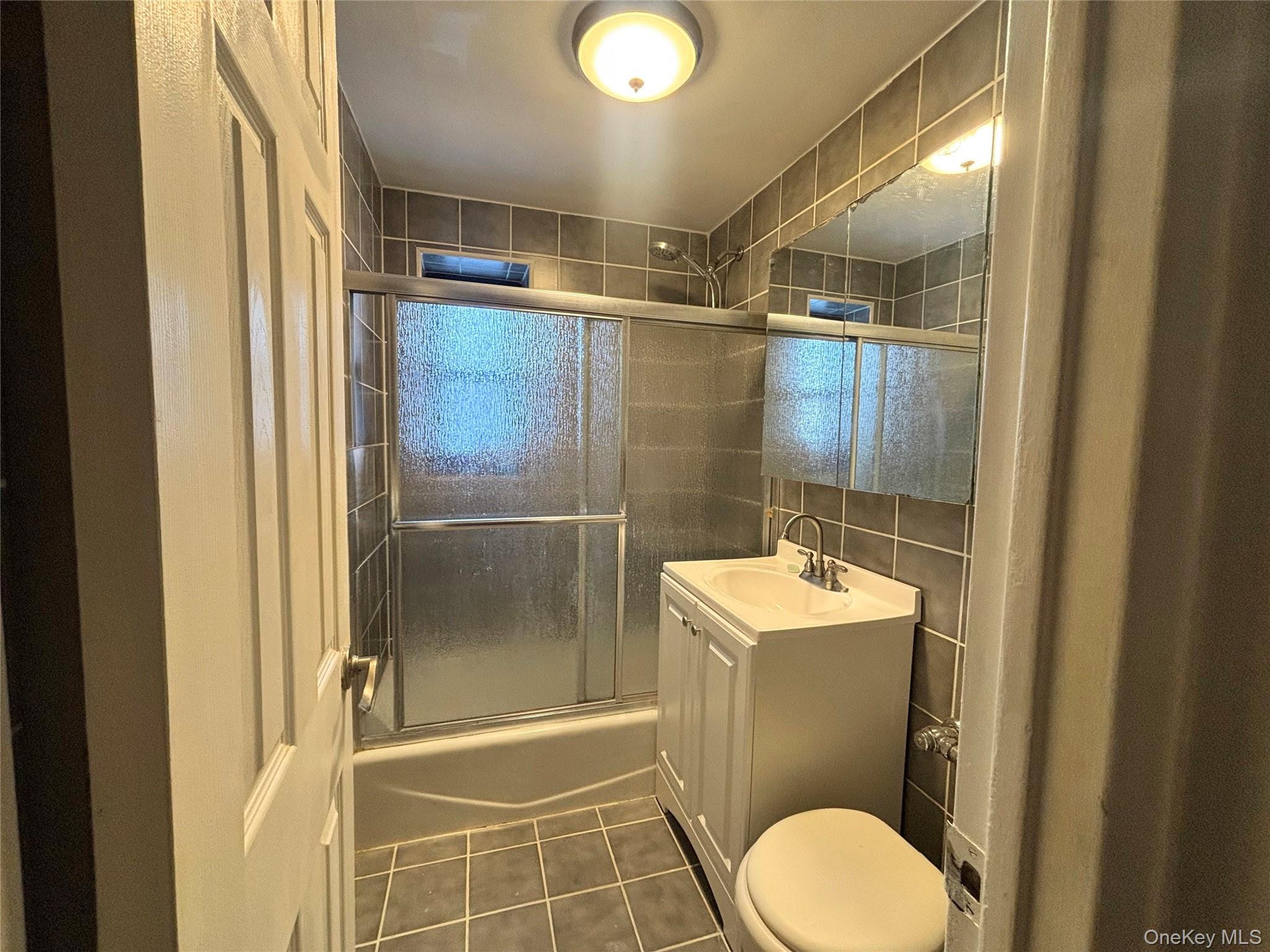 30 Fleetwood Avenue 1b Property Photo 15