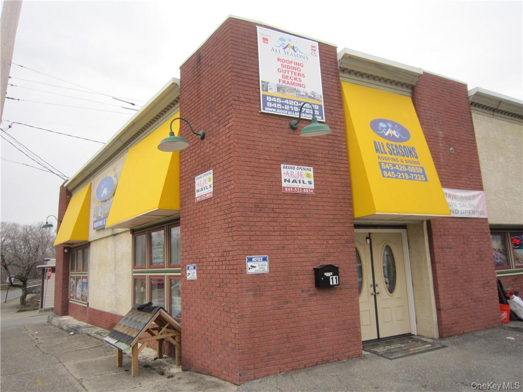 11 Quassaick Avenue Property Photo 2