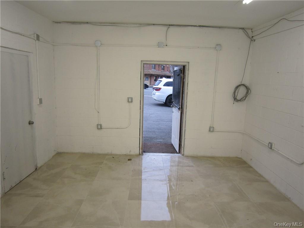 11 Quassaick Avenue Property Photo 14