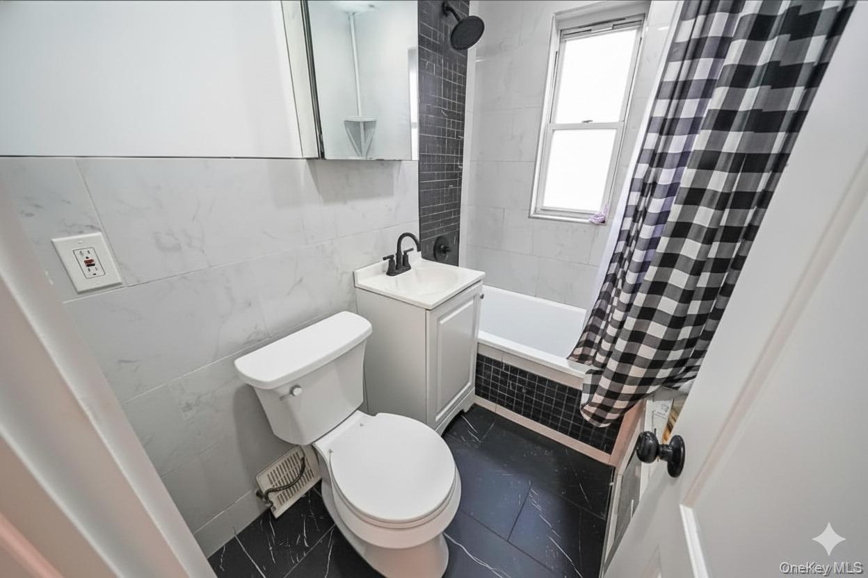 20202 109th Avenue Property Photo 5