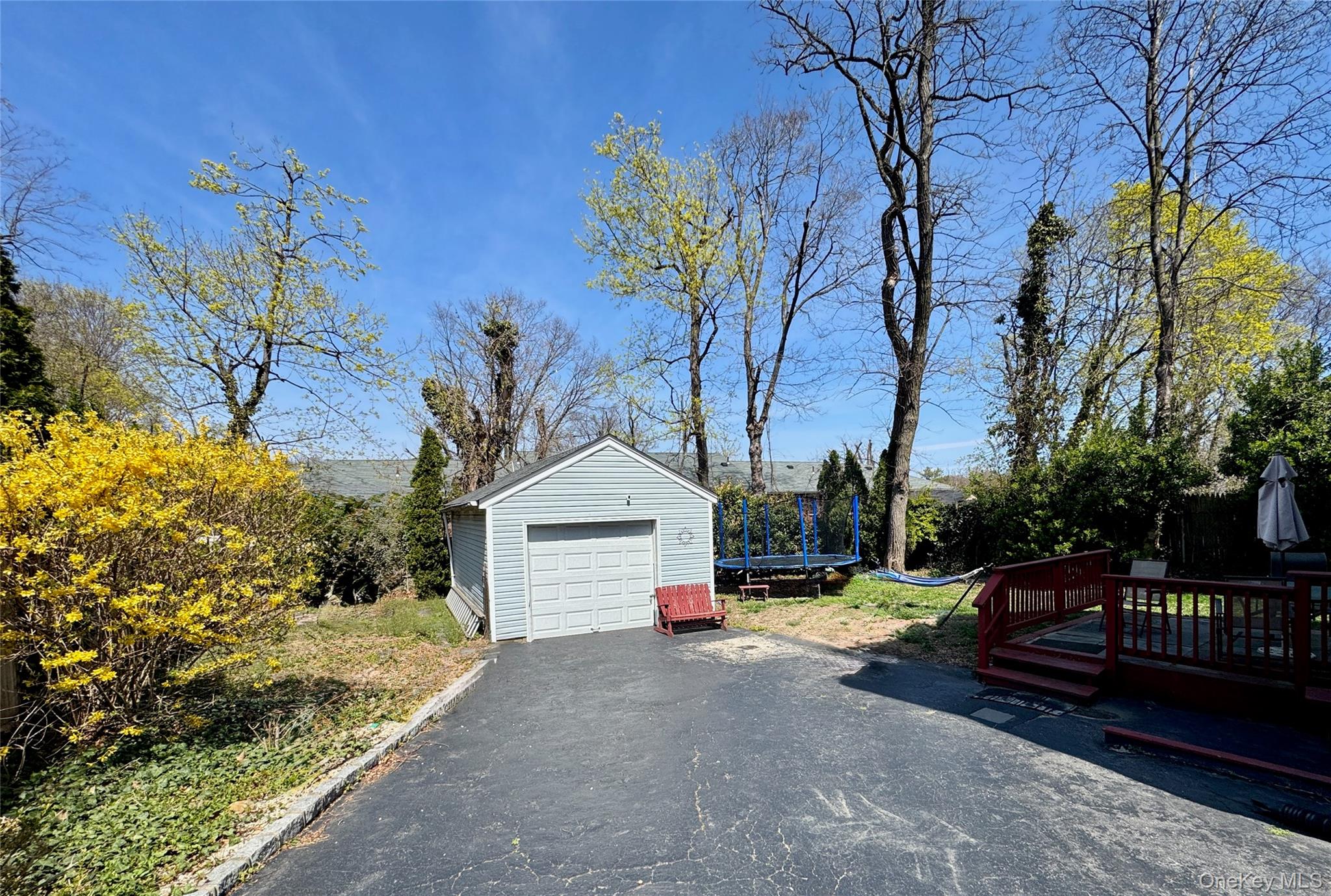 16 Altamont Avenue Property Photo 20