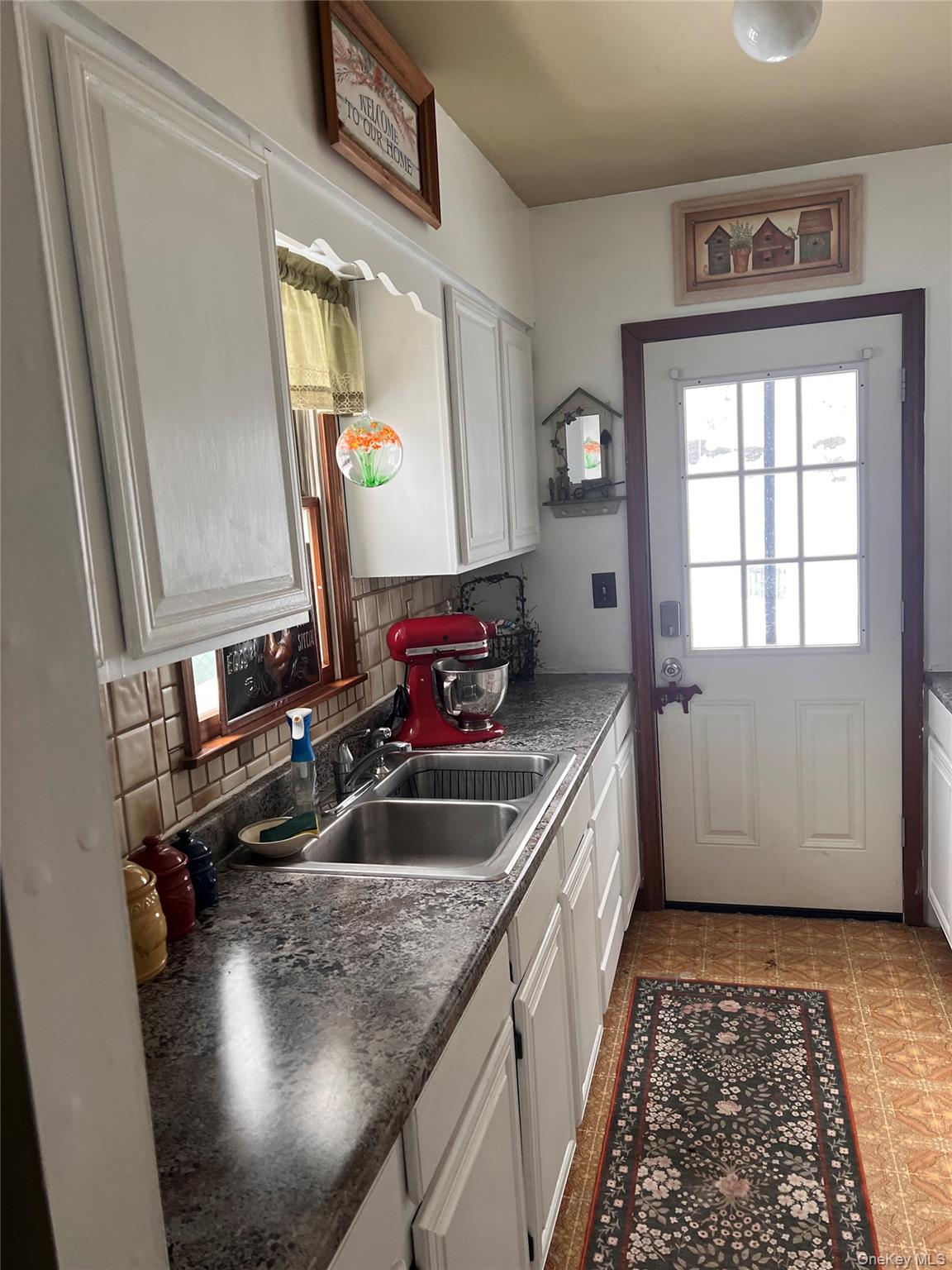 206 Lakeview Road Property Photo 3