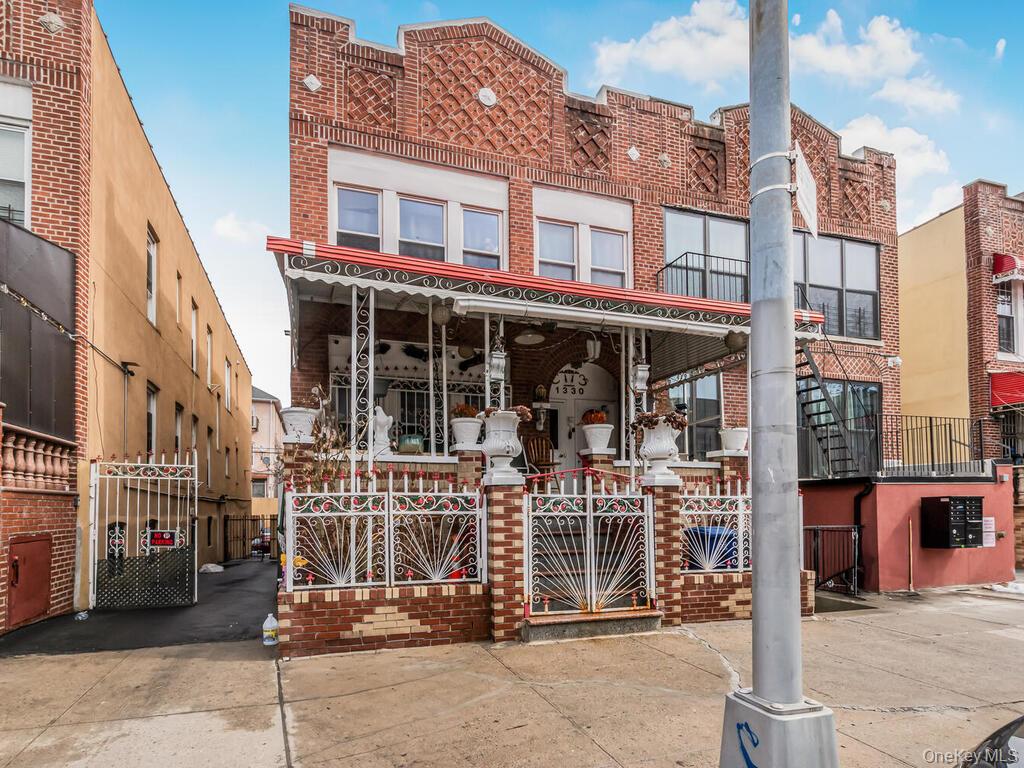 1330 Croes Avenue Property Photo 1