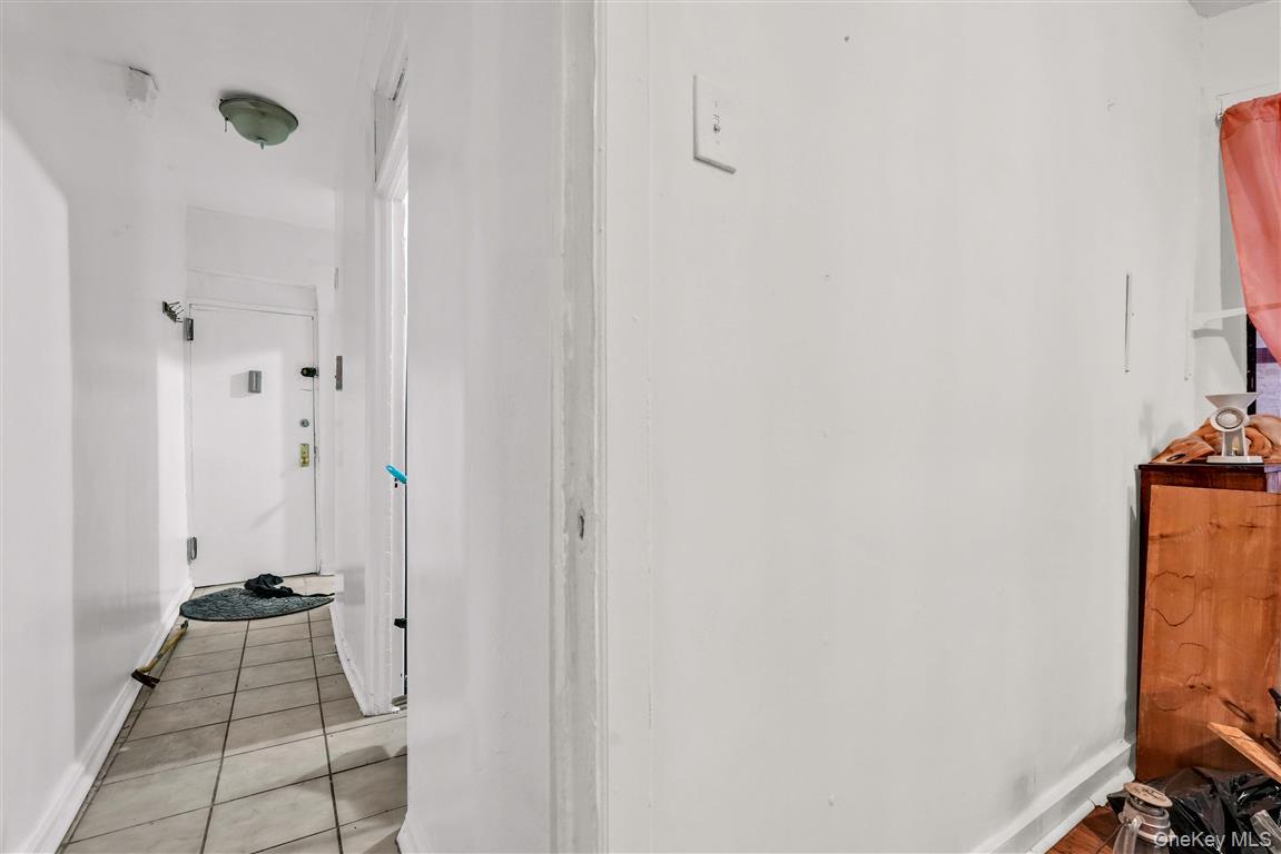 1993 Amsterdam Avenue 31 Property Photo 9
