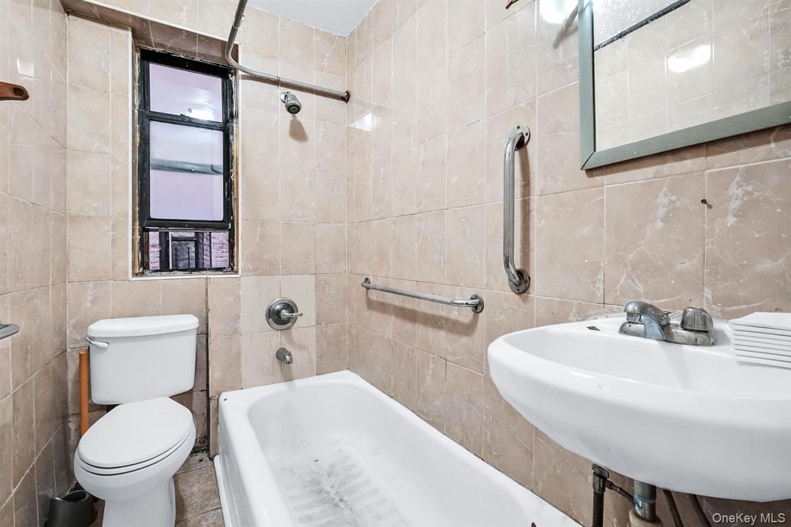 1993 Amsterdam Avenue 31 Property Photo 13