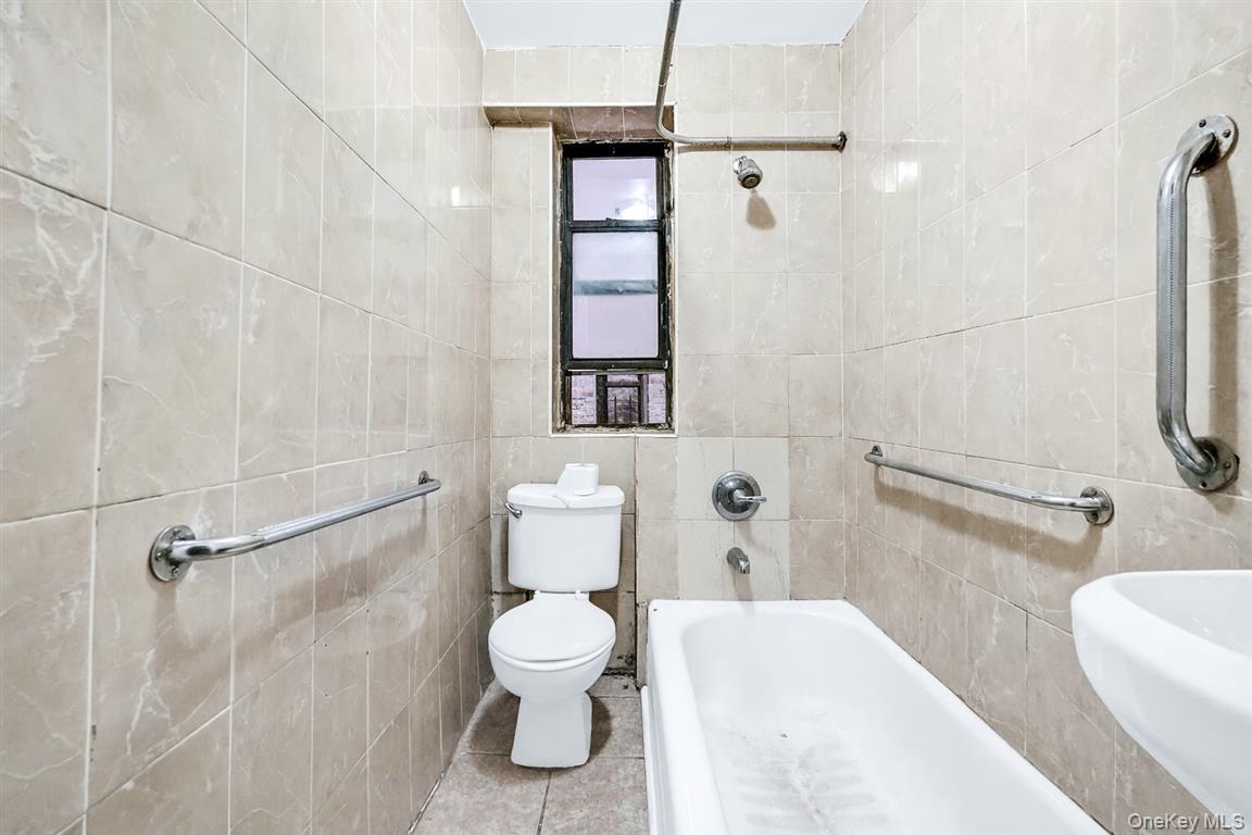 1993 Amsterdam Avenue 31 Property Photo 14