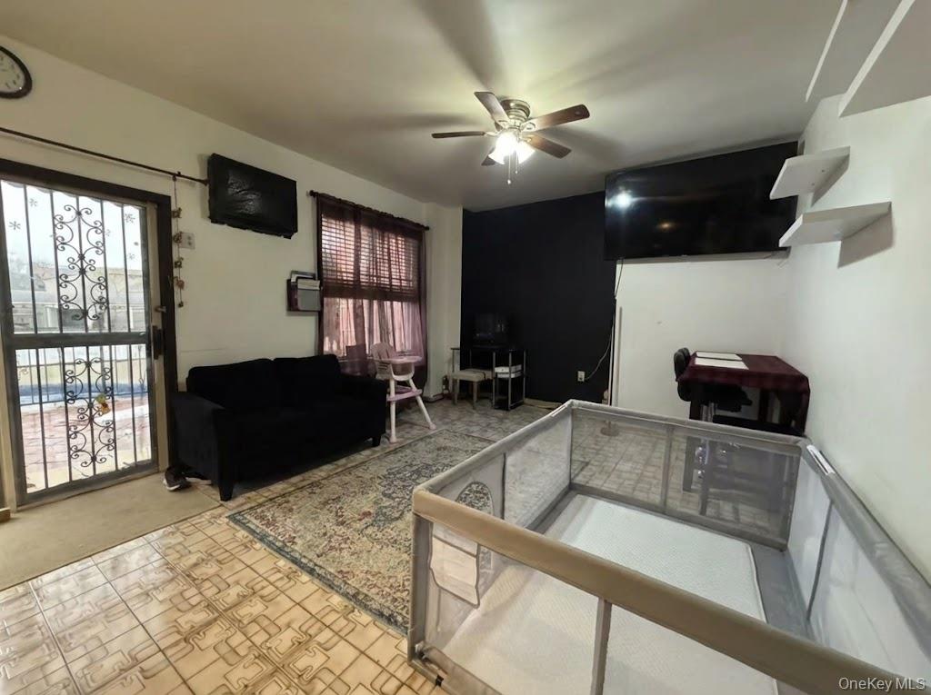 60-59 69th Street Property Photo 6