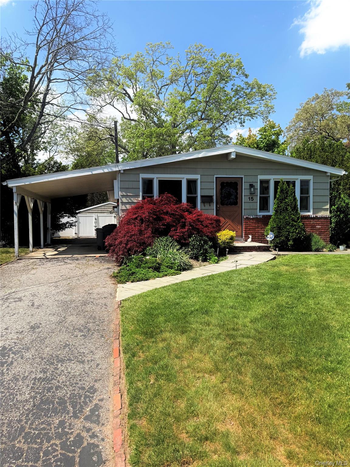 15 Maple Street Property Photo 1