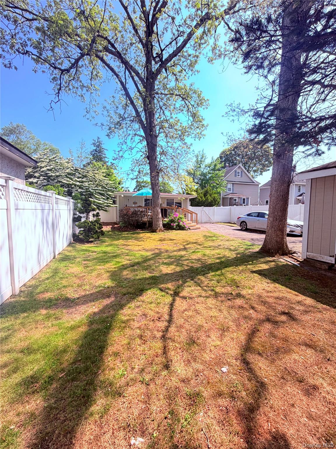 15 Maple Street Property Photo 15