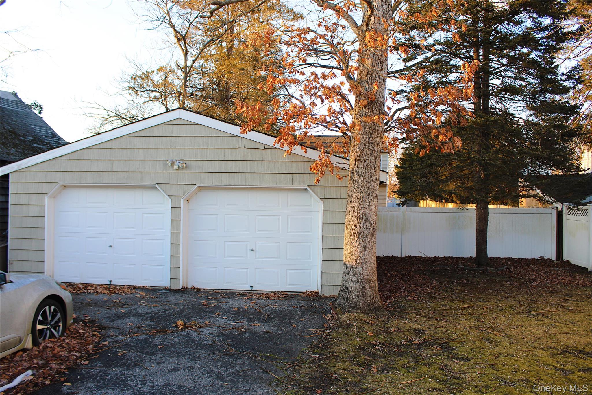 15 Maple Street Property Photo 17