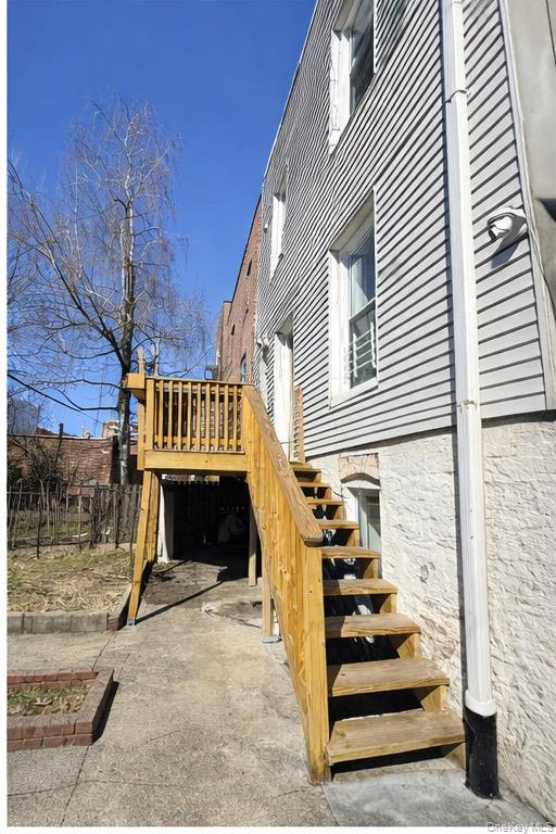 1839 Matthews Avenue Property Photo 2