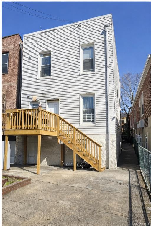 1839 Matthews Avenue Property Photo 3