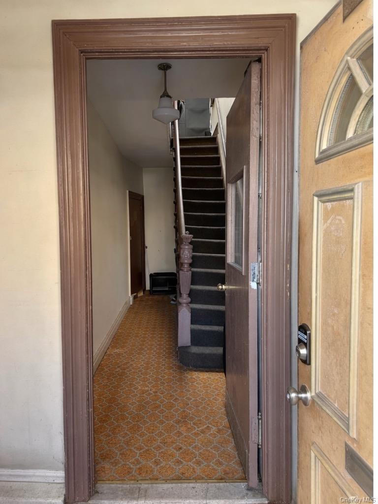 1839 Matthews Avenue Property Photo 5