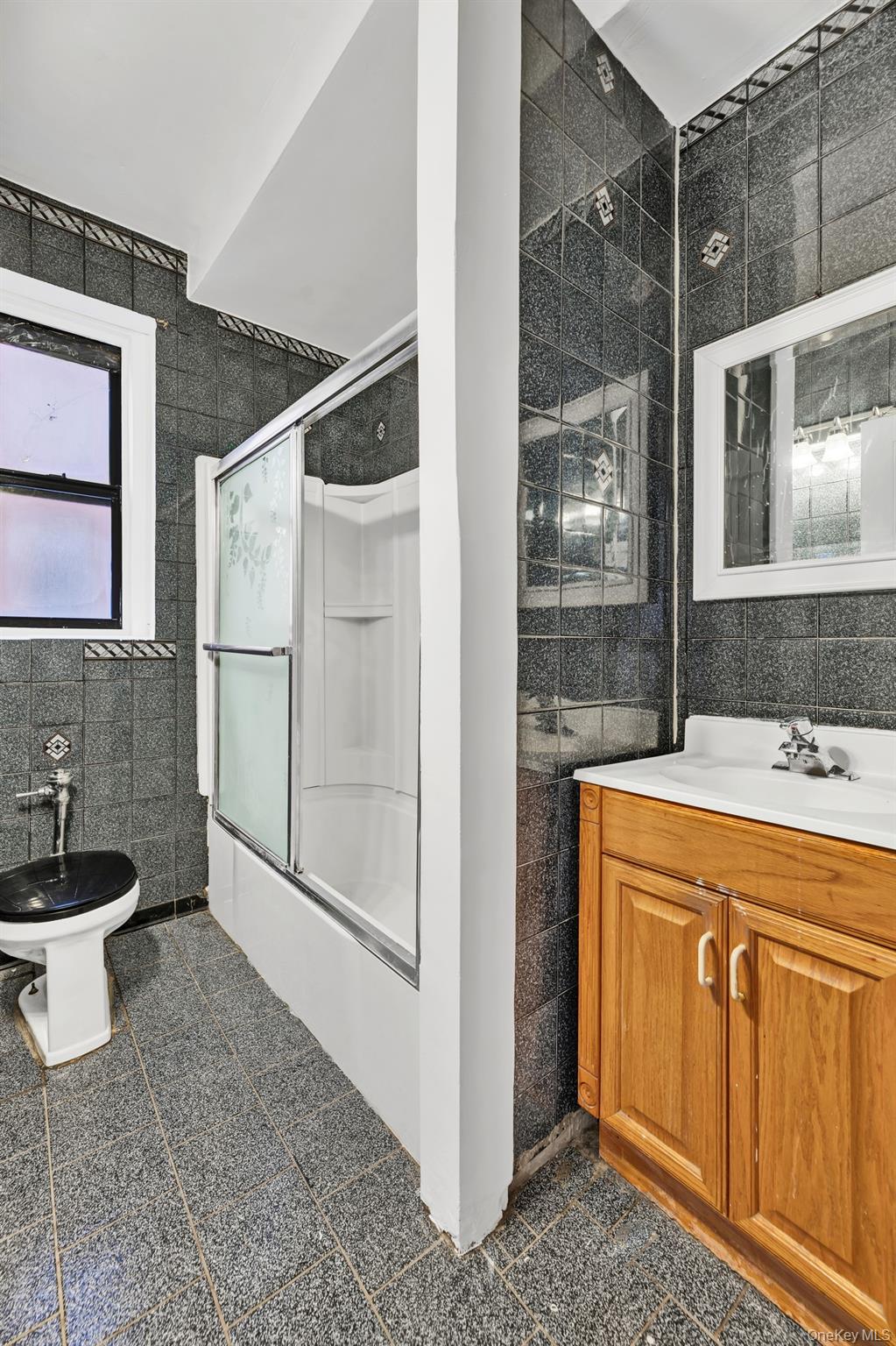 828 Gerard Avenue 2d Property Photo 9