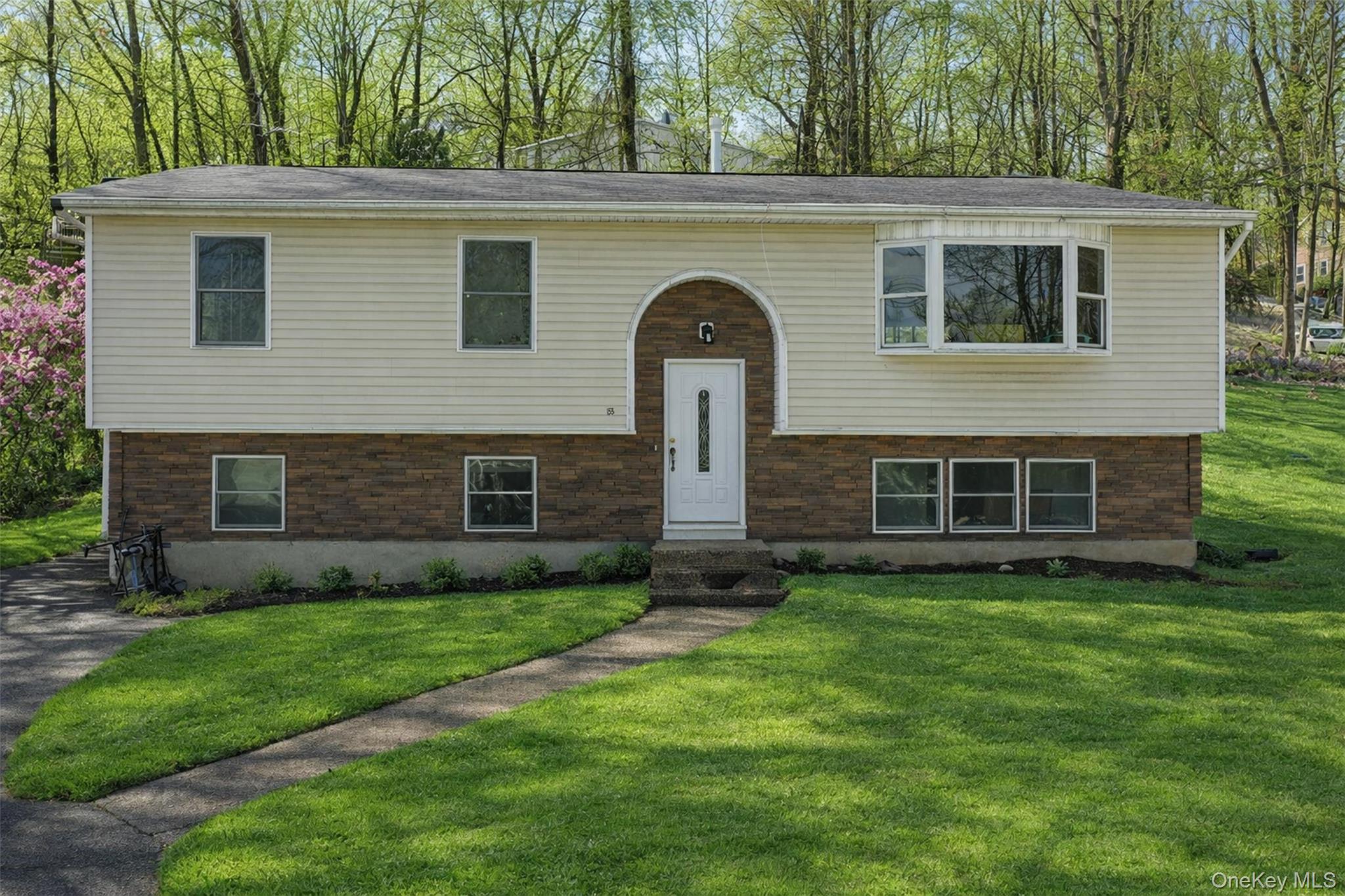 153 S Pascack Road Property Photo 1
