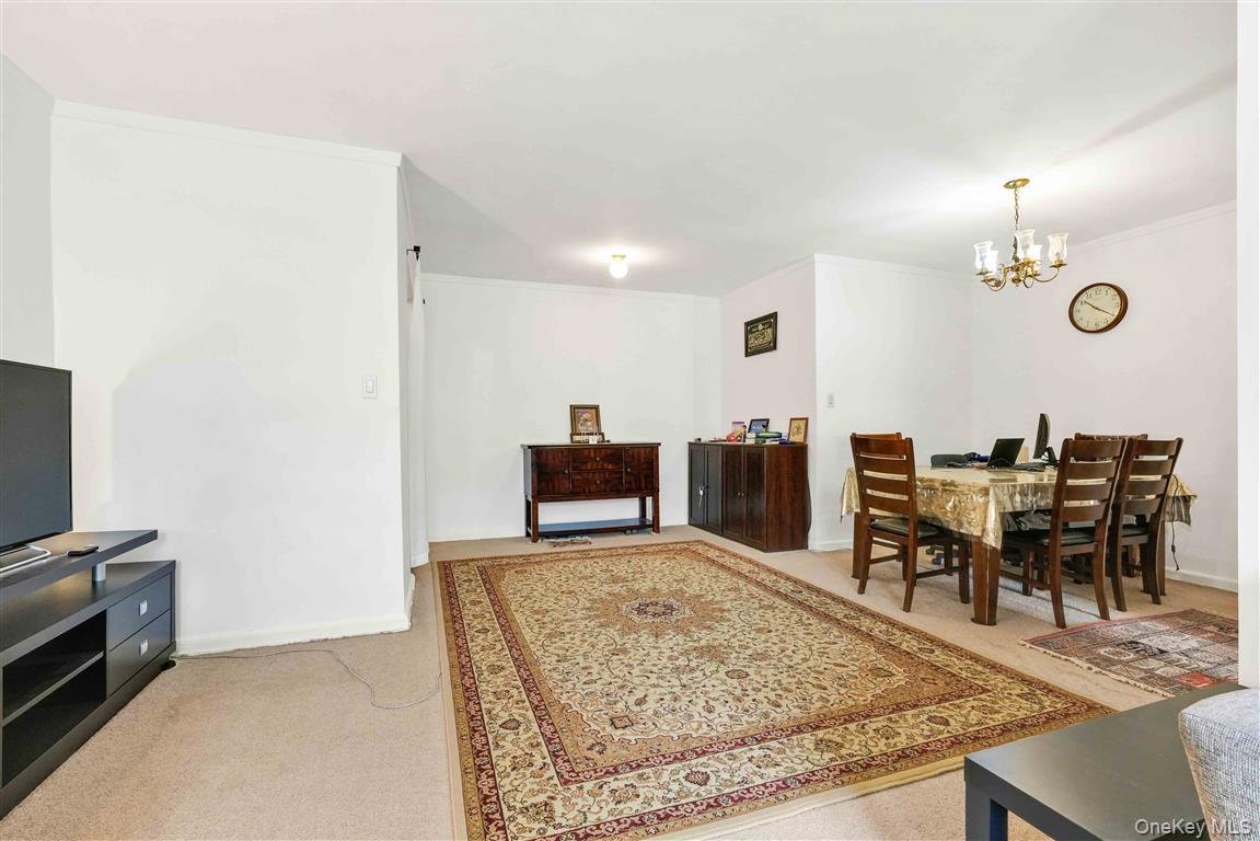 141-05 Pershing Crescent 516 Property Photo 10