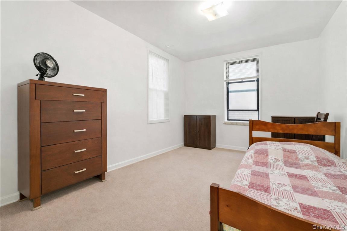 141-05 Pershing Crescent 516 Property Photo 21