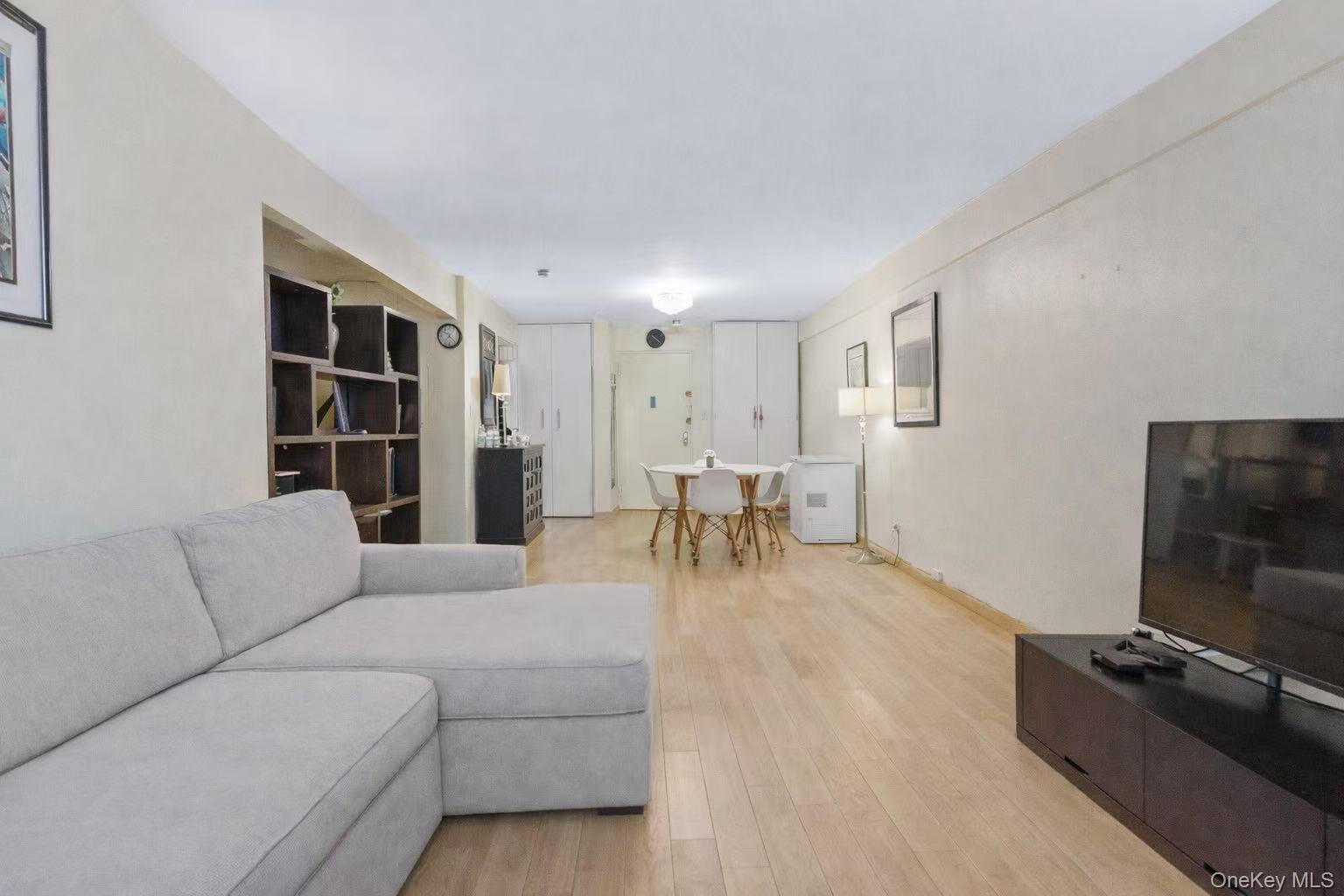 14205 Roosevelt Avenue 339 Property Photo 3