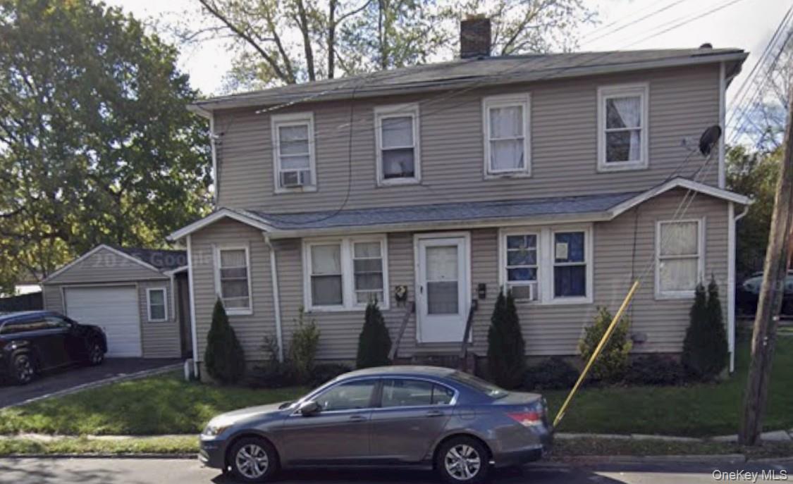 311 Nassau Road Property Photo 1