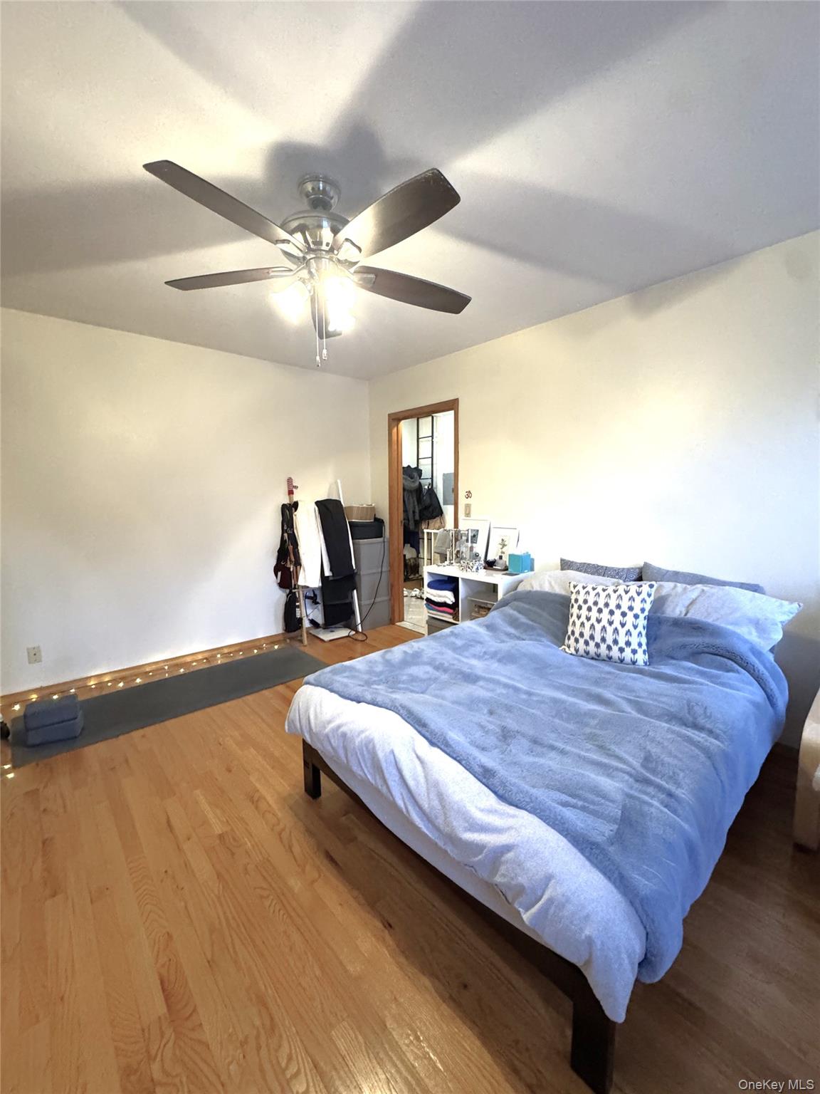 396 Graham Avenue Property Photo 17