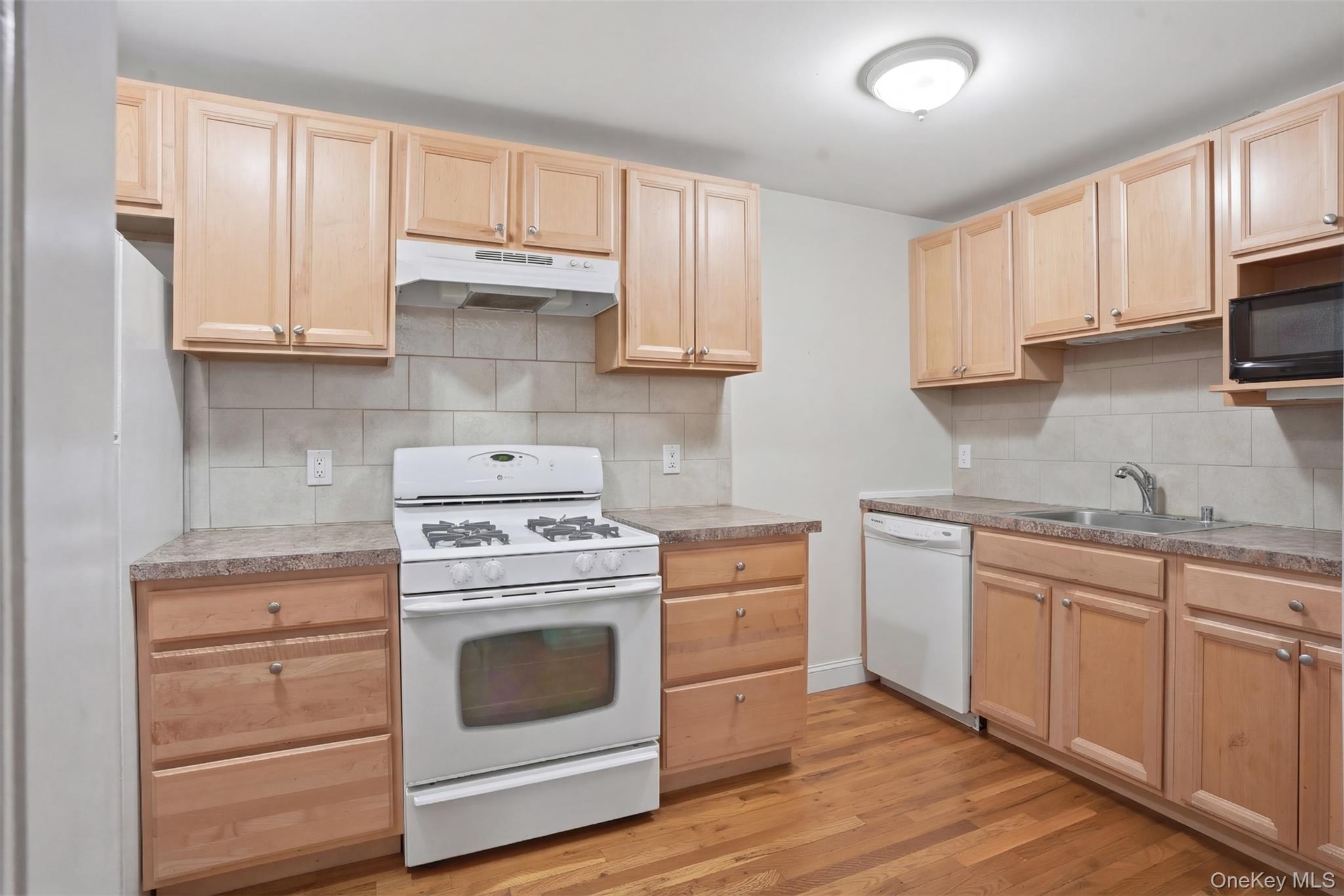 106 Newport Bridge Road Property Photo 25
